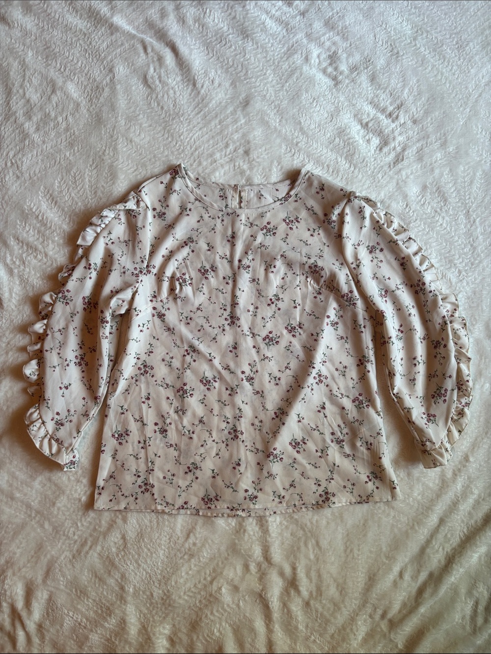 Floral Ruffle Sleeve Blouse